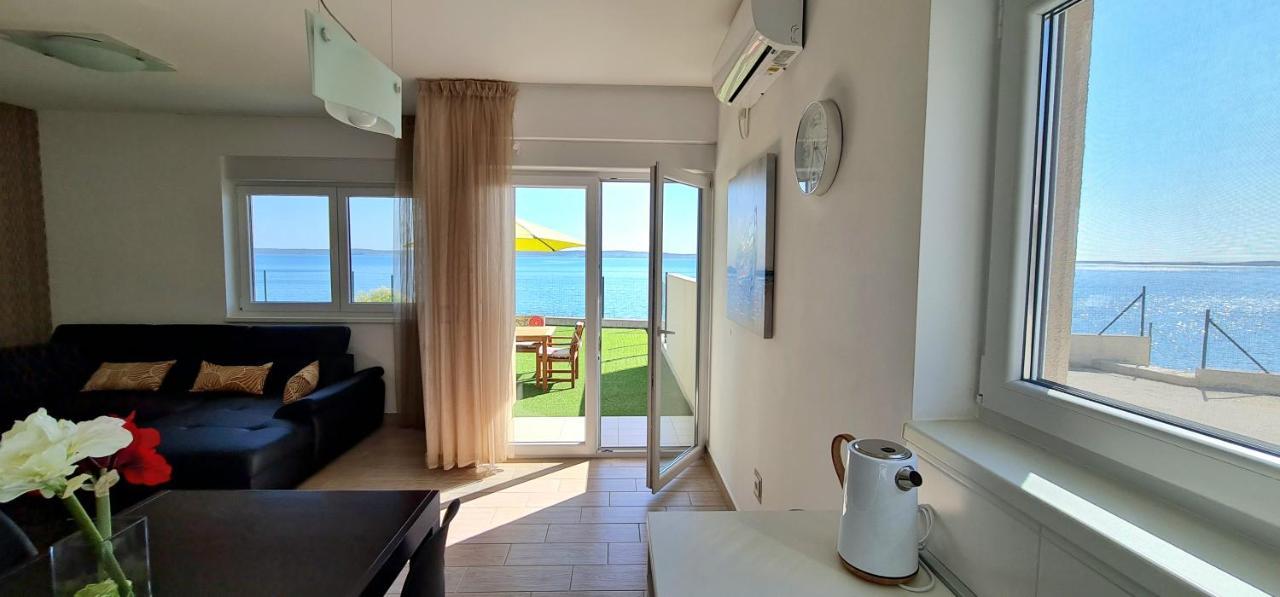 Apartments Nicolas - Beach & Sea 10M Away - Amazing Sea View! รทินา ภายนอก รูปภาพ